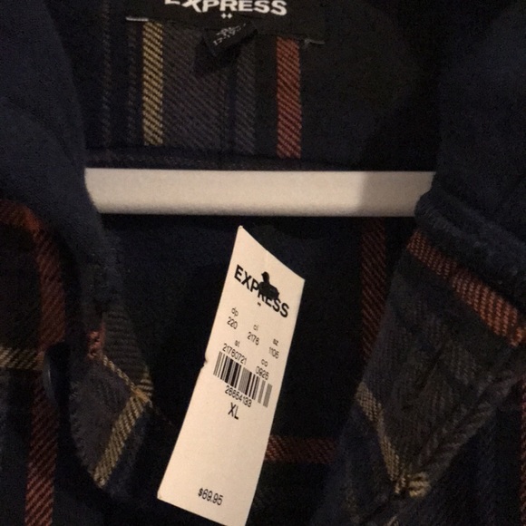 EXPRESS PLAID BUTTON DOWN HOODIE - Picture 4 of 7